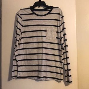 Men’s casual shirt